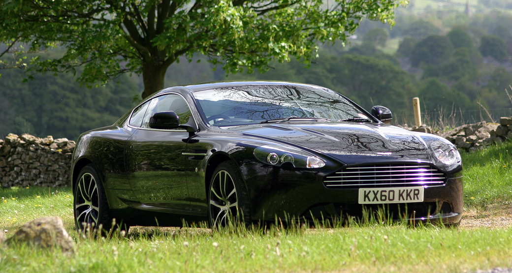 Aston-Martin-DB9-Carbon-Black-P