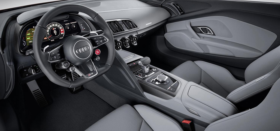 Audi-R8-V0-Plus-Interior