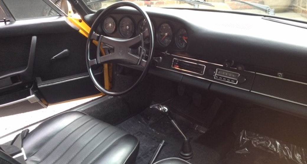 Porsche-911T-1970-Interior