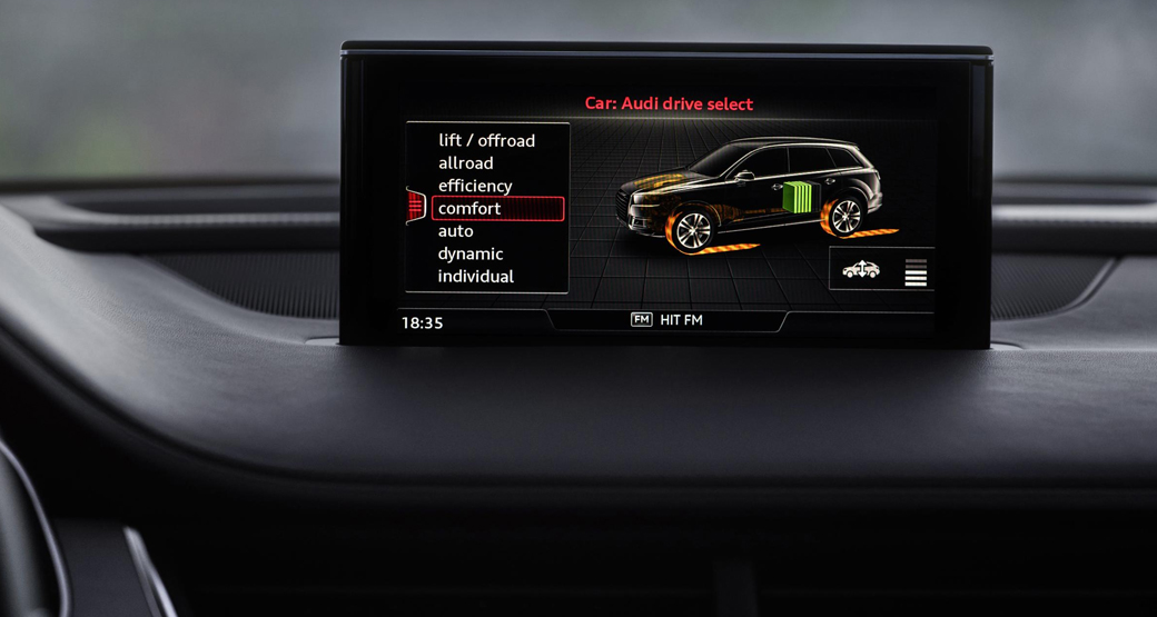 Audi-Q7-E-Tron-Digital-Data-Readout