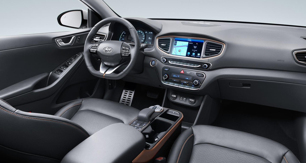Hyundai-Ioniq-EV-Hybrid-Plugin-Interior