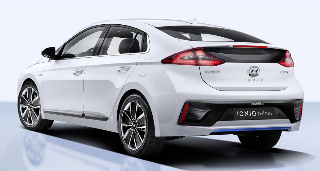 Hyundai-Ioniq-EV-Hybrid-Plugin-Rear