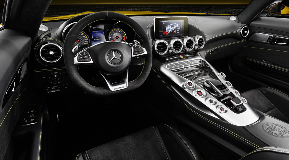 Mercedes-AMG-GT-S-Roadster-Interior-Dailycarblog