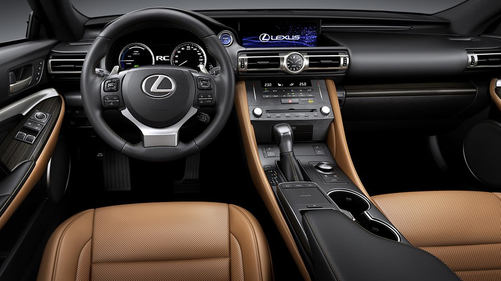 Lexus RC Coupe interior, dailycarblog.com