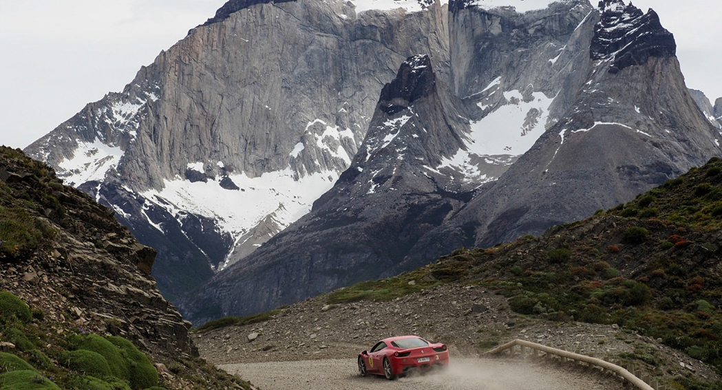 Ferrari Club Chile, Passione Unica Patagonia 2018, mountain pass, dailycarblog.com