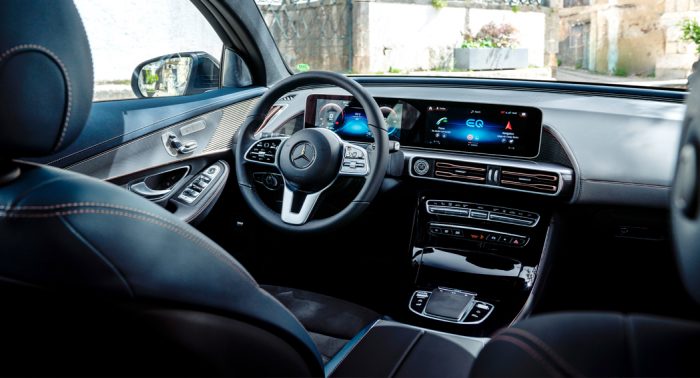 Mercedes EQC 4Matic interior