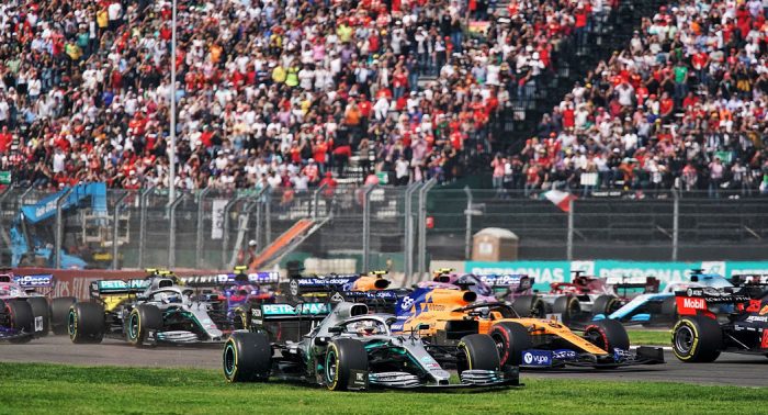 2019 Mexico Grand Prix, Hamilton grass cutting dailycarblog.com