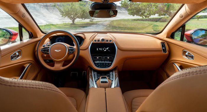 Aston Martin DBX, interior, dailycarblog.com