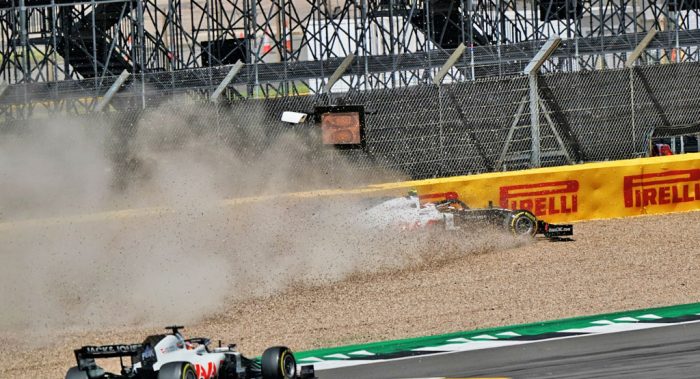 2020 British GP, Kvyat crashes on lap 12, dailycarblog