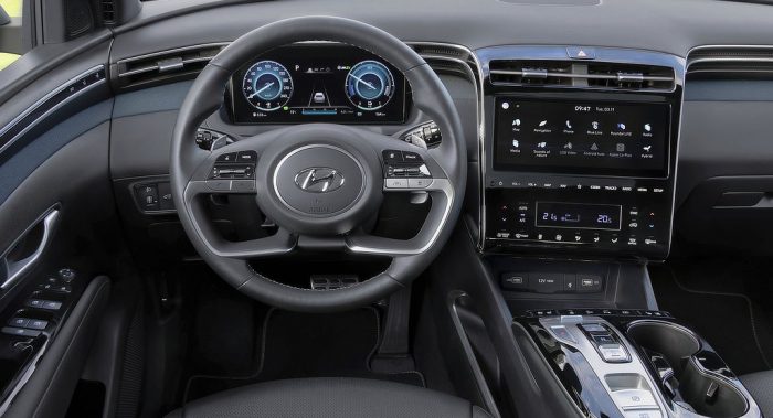 Hyundai-Tucson-2020-Weird-Ass-Looking-Interior-Dailycarblog